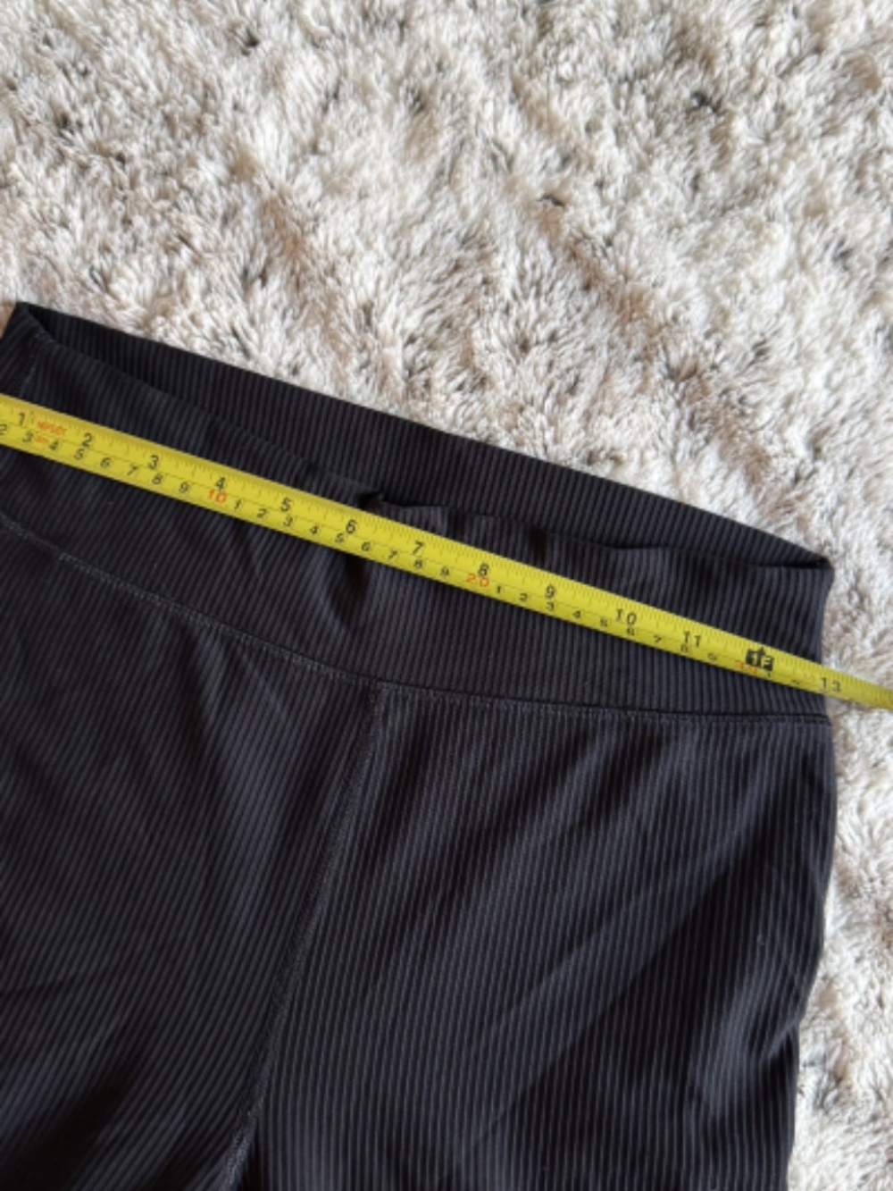 Old Navy Size S Ribbed Flare Leggings - Picture 3 of 5